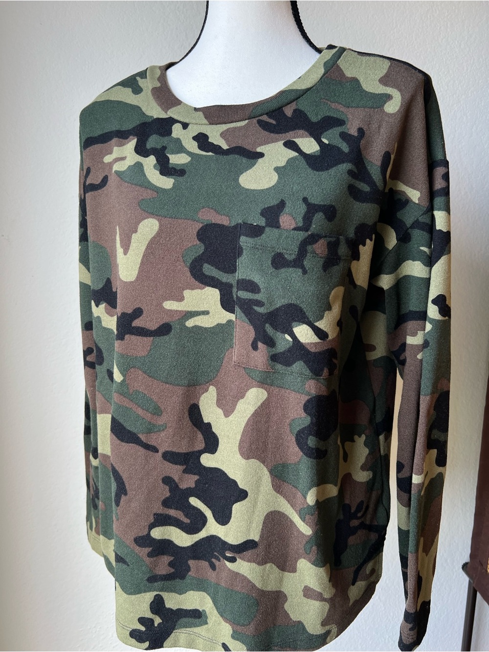 Sanctuary Green Knit Top with camouflage pattern